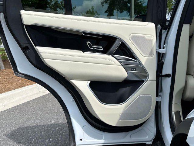 Photo of 2024 Fuji White Land Rover Range Rover