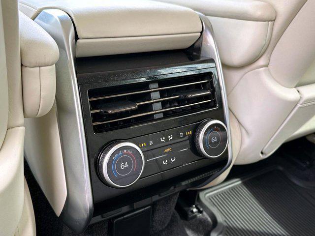 Photo of 2024 Fuji White Land Rover Range Rover