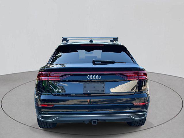 Photo of 2019 Orca Black Metallic Audi Q8