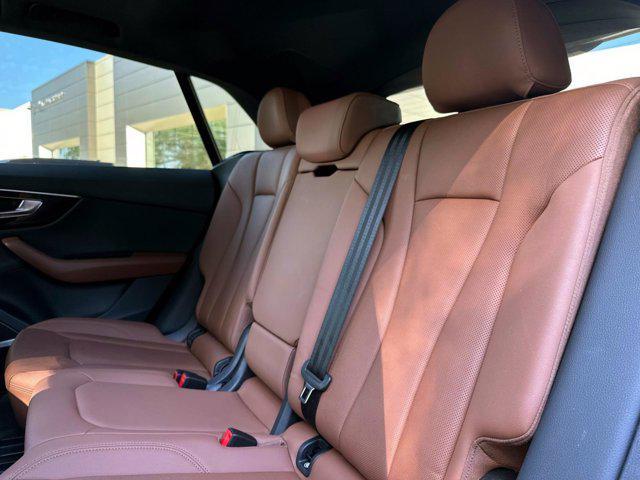 Photo of 2019 Orca Black Metallic Audi Q8