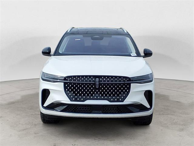 Photo of 2025 Platinum Lincoln Nautilus