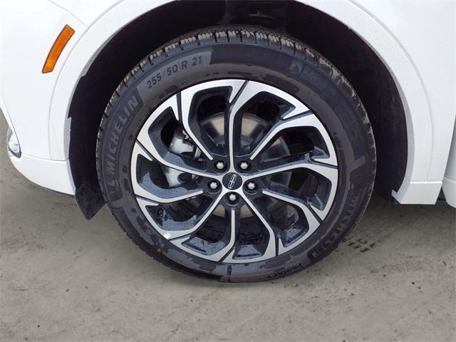Photo of 2025 Platinum Lincoln Nautilus