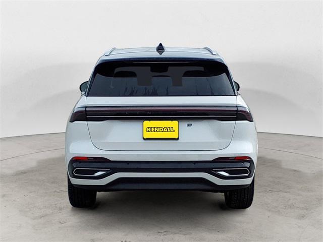 Photo of 2025 Platinum Lincoln Nautilus