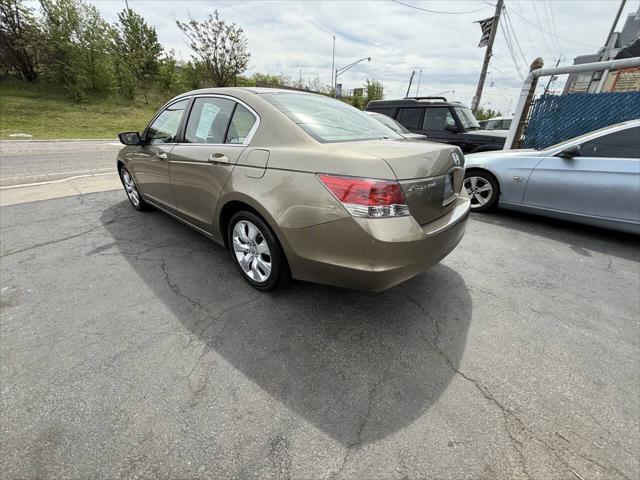 Photo of 2008 Gold Honda Accord