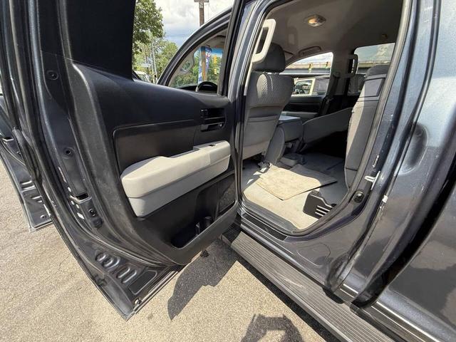 Photo of 2007 Gray Toyota Tundra