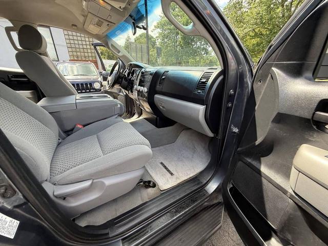 Photo of 2007 Gray Toyota Tundra
