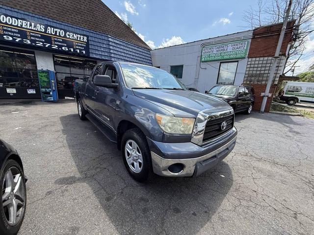 Photo of 2007 Gray Toyota Tundra