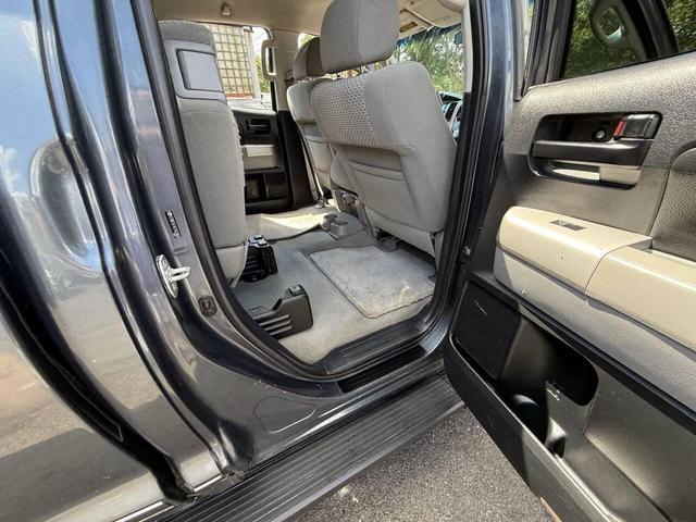 Photo of 2007 Gray Toyota Tundra