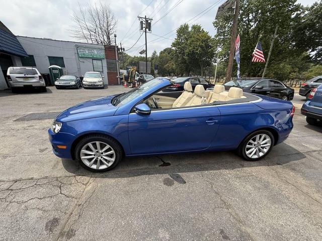 Photo of 2012 Blue Volkswagen Eos