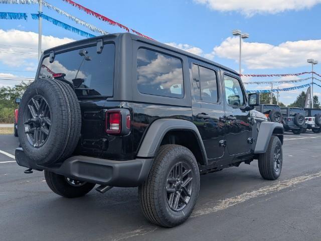 Photo of 2025 Black Clearcoat Jeep Wrangler