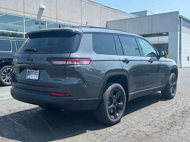 Photo of 2025 Baltic Gray Metallic Clearcoat Jeep Grand Cherokee L