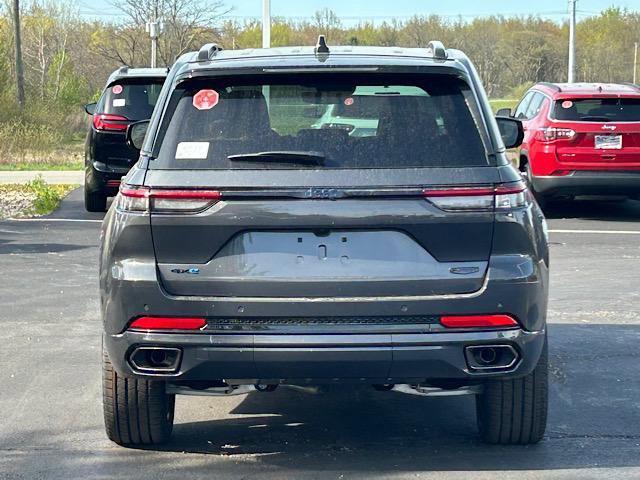 Photo of 2025 Baltic Gray Metallic Clearcoat Jeep Grand Cherokee 4xe
