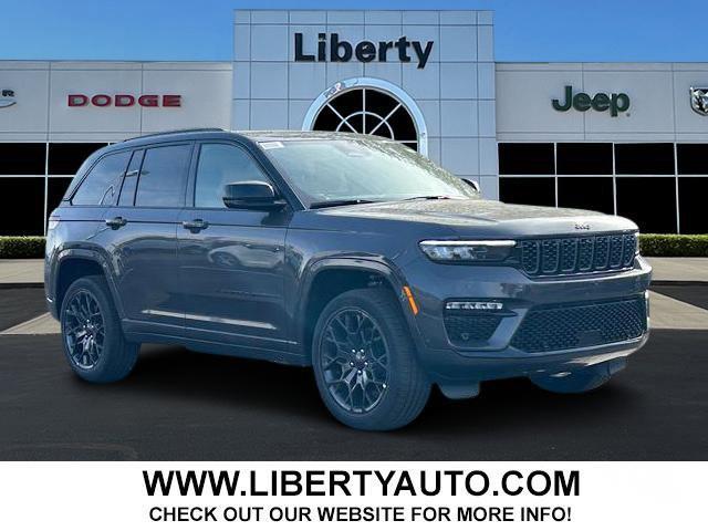 Photo of 2025 Baltic Gray Metallic Clearcoat Jeep Grand Cherokee 4xe