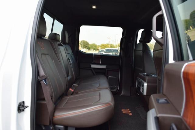 Photo of 2017 White Platinum Tri-Coat Metallic Ford F-250