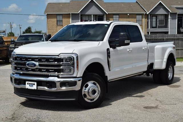 Photo of 2025 White Ford F-350