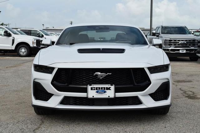 Photo of 2025 Oxford White Ford Mustang