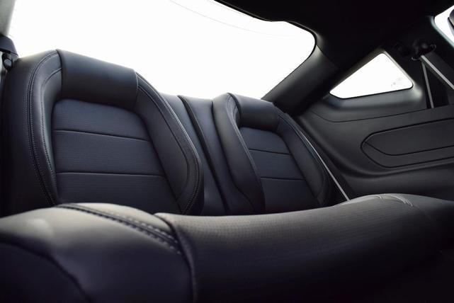 Photo of 2025 Oxford White Ford Mustang