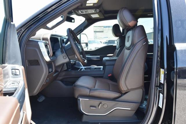 Photo of 2025 Agate Black Metallic Ford F-250