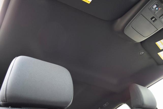 Photo of 2025 Oxford White Ford F-150