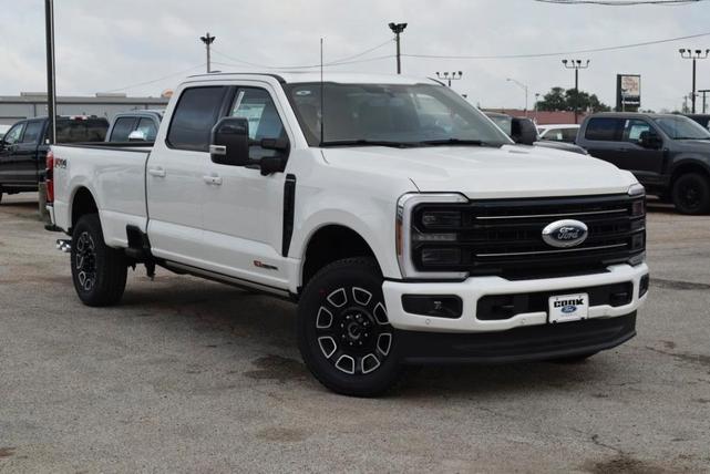Photo of 2025 Star White Ford F-350