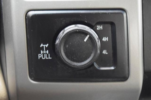 Photo of 2019 White Platinum Ford F-250