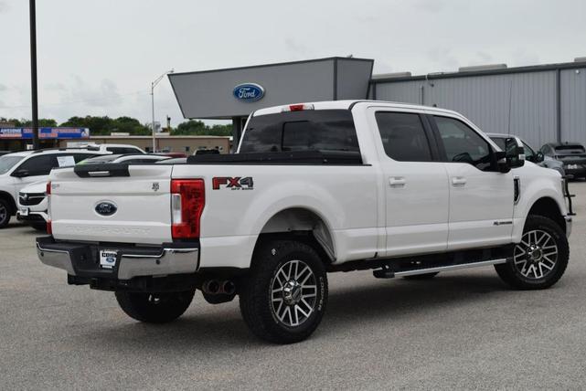 Photo of 2019 White Platinum Ford F-250