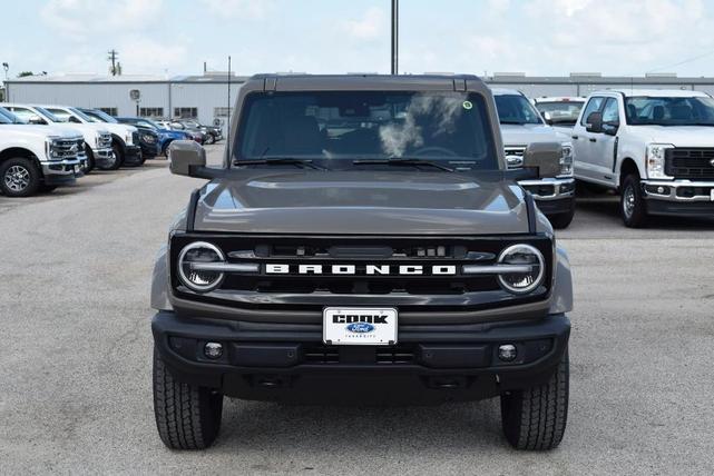 Photo of 2025 Gray Ford Bronco