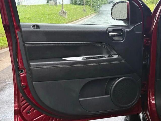 Photo of 2016 Deep Cherry Red Crystal Pearlcoat Jeep Compass