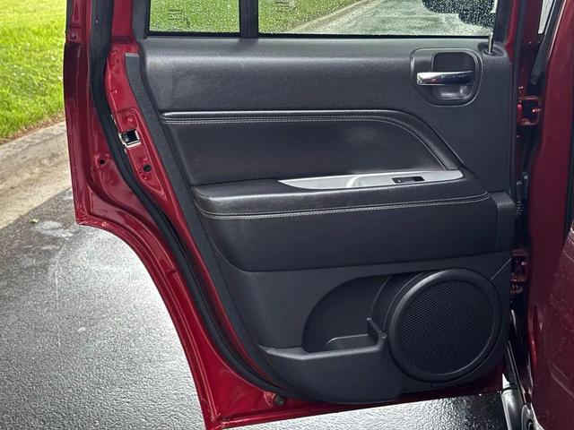 Photo of 2016 Deep Cherry Red Crystal Pearlcoat Jeep Compass