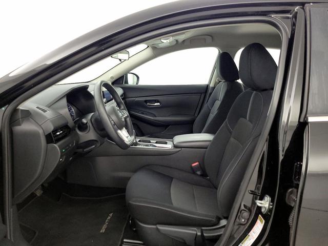 Photo of 2023 Black Nissan Sentra