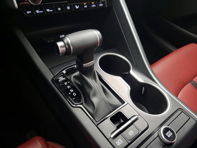 Photo of 2023 White Kia K5