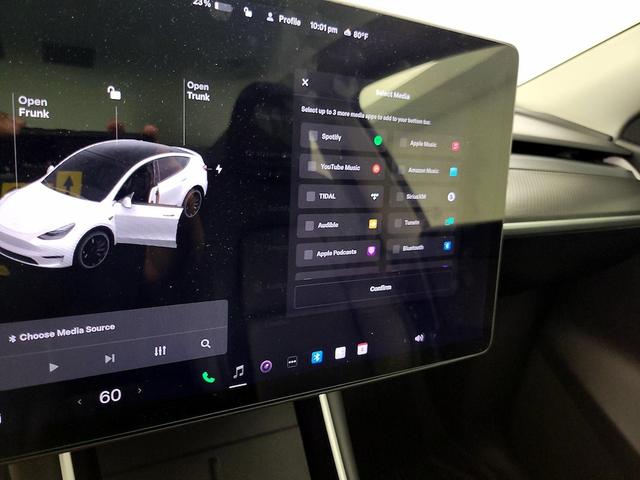 Photo of 2021 White Tesla Model Y