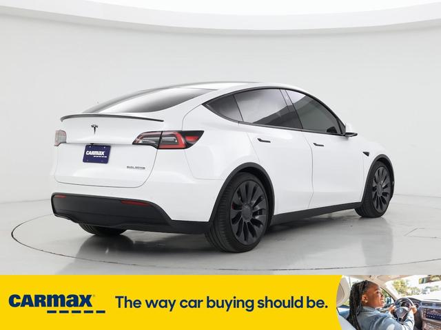 Photo of 2021 White Tesla Model Y