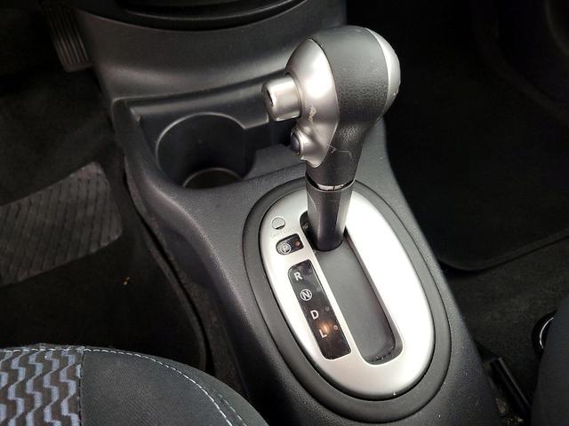 Photo of 2015 Silver Nissan Versa Note