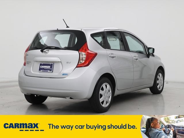 Photo of 2015 Silver Nissan Versa Note