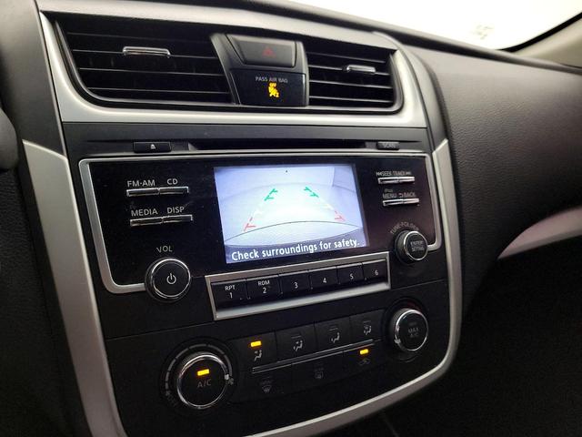 Photo of 2017 Black Nissan Altima