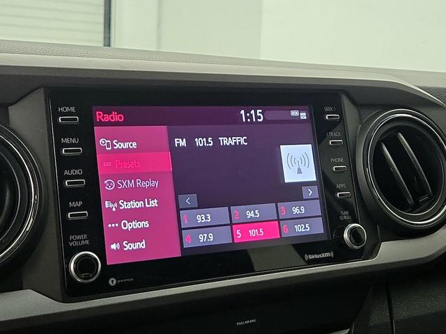 Photo of 2020 White Toyota Tacoma