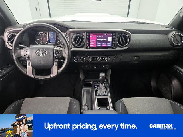 Photo of 2020 White Toyota Tacoma