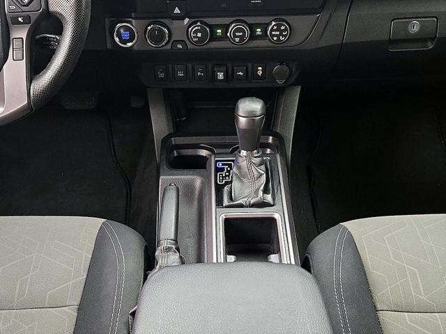 Photo of 2020 White Toyota Tacoma