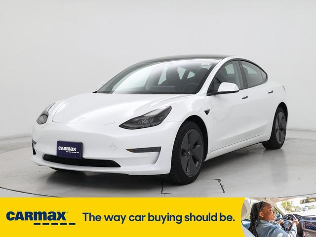 Photo of 2023 White Tesla Model 3