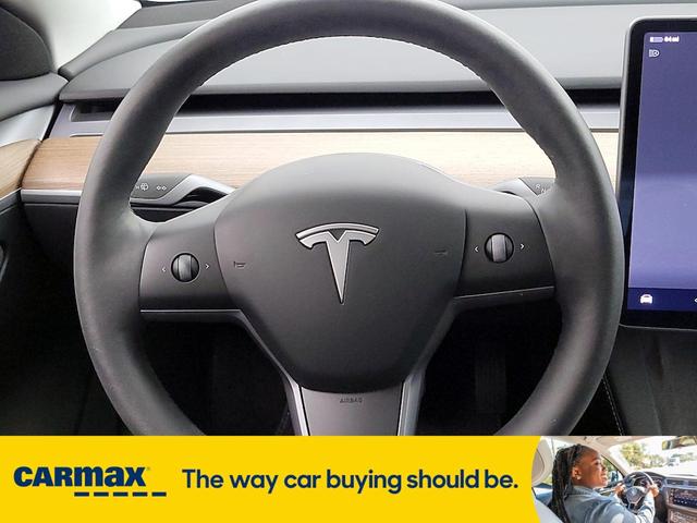 Photo of 2023 White Tesla Model 3