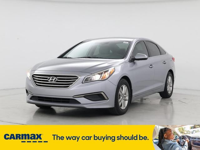 Photo of 2016 Gray Hyundai SONATA