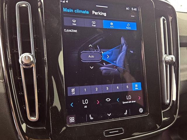 Photo of 2023 Black Volvo XC40 Recharge Pure Electric