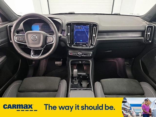 Photo of 2023 Black Volvo XC40 Recharge Pure Electric