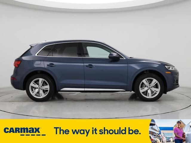 Photo of 2018 Blue Audi Q5