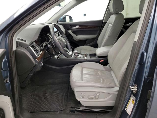 Photo of 2018 Blue Audi Q5