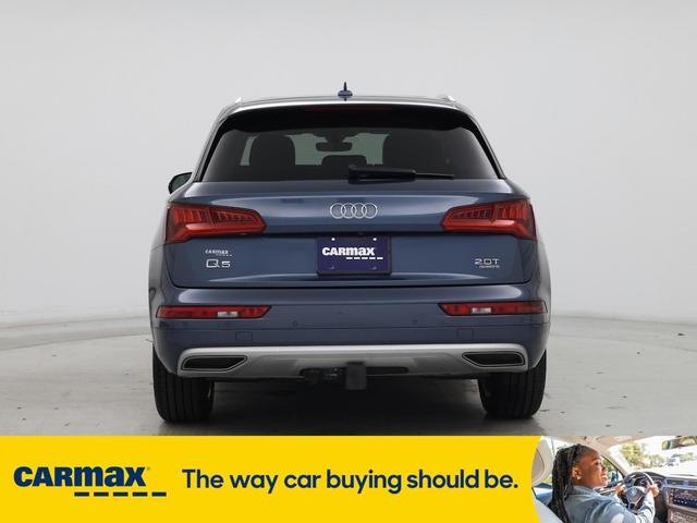 Photo of 2018 Blue Audi Q5