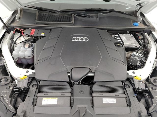 Photo of 2023 White Audi Q7