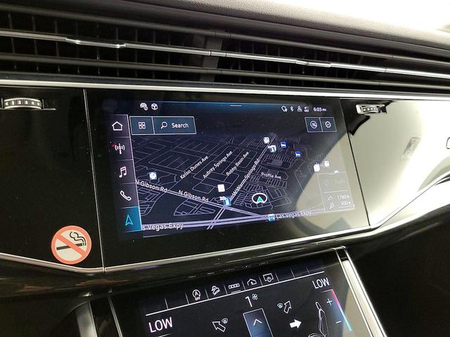 Photo of 2023 White Audi Q7