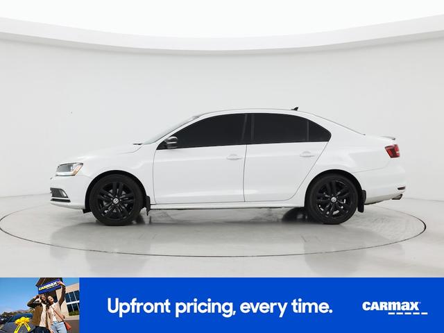 Photo of 2018 White Volkswagen Jetta